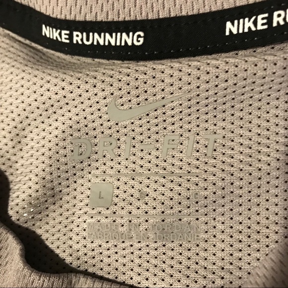 New Nike Breathe Run Short Sleeve T-Shirt, Grey XL - Picture 6 of 8